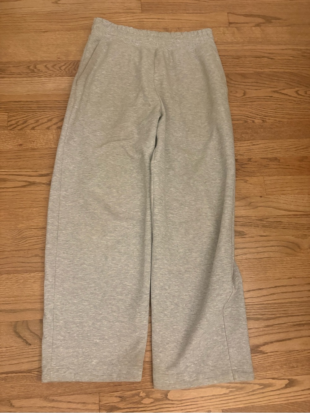 Uniqlo Light Gray Mens Baggy Sweatpants Uncuffed